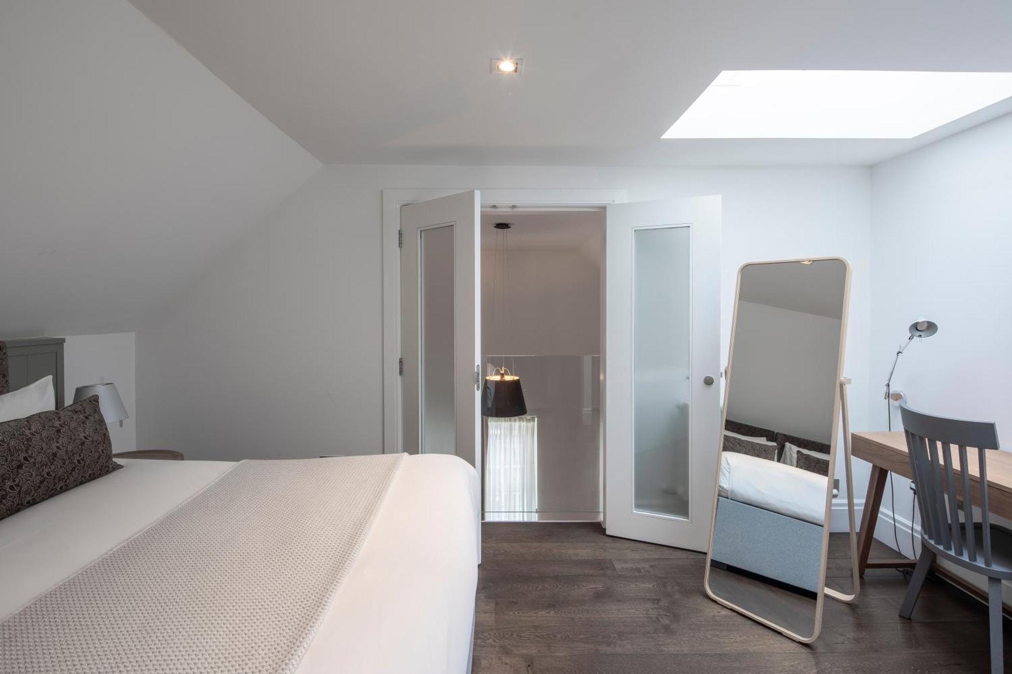 Cheval Old Town Chambers 5*