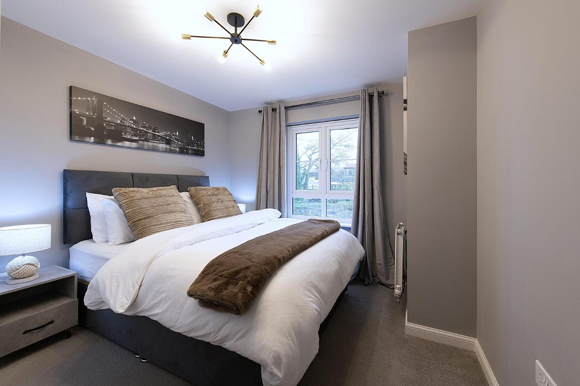 Luxury 4 Bedroom Townhouse With Free Parking Apartment Edinburgh