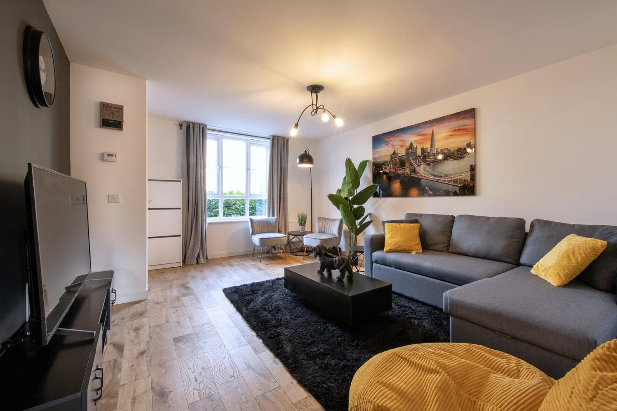 Luxury 4 Bedroom Townhouse With Free Parking * Edinburgh