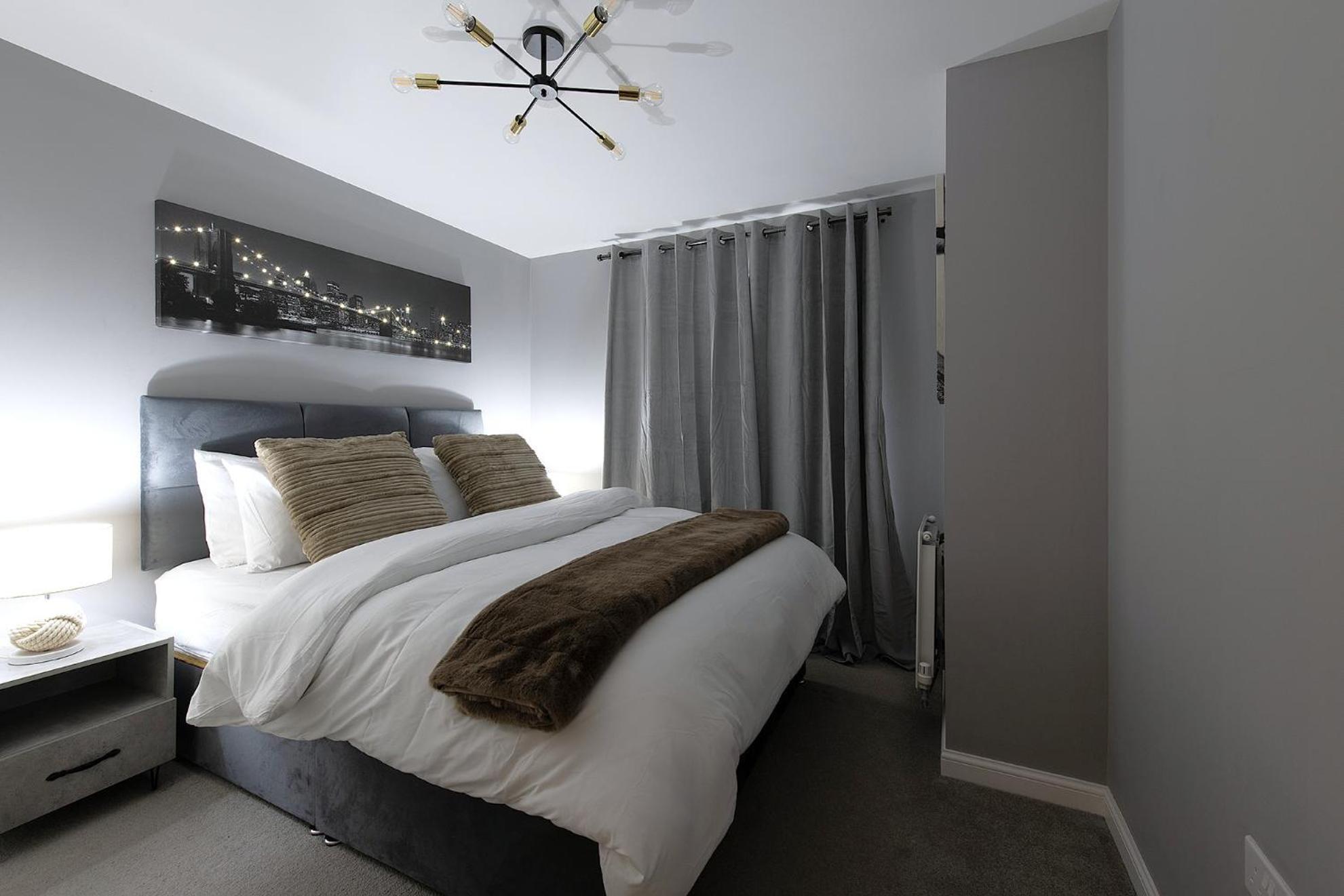 Luxury 4 Bedroom Townhouse With Free Parking Edinburgh