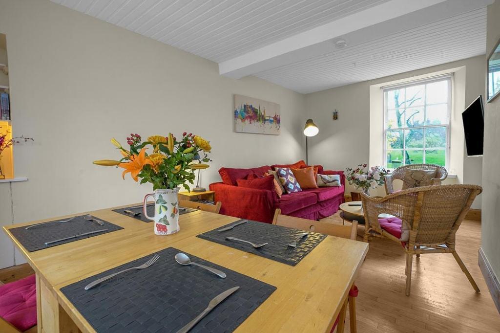 Guestready - Greyfriars Bobby View