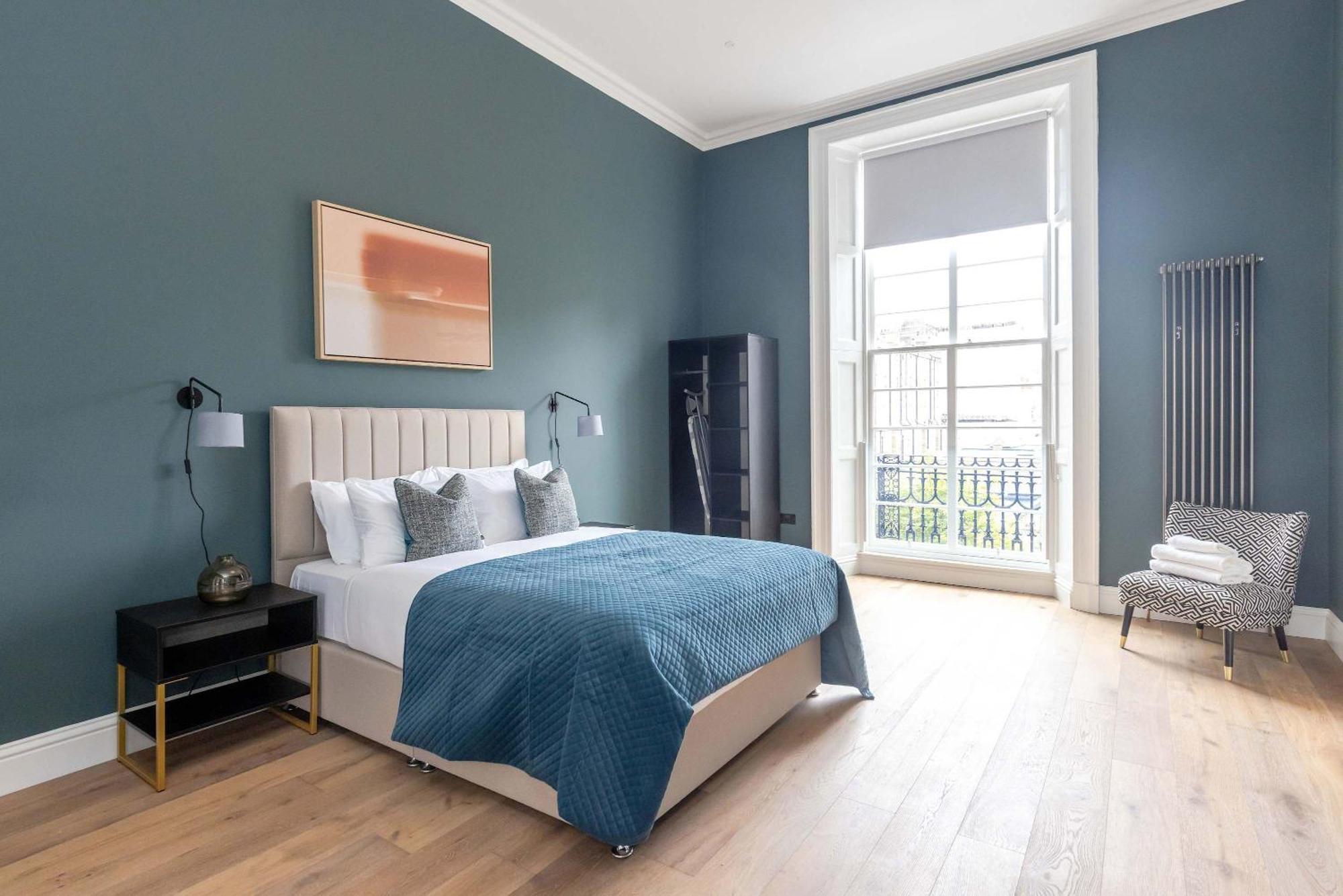 Dragon Luxury Serviced At Albyn Place * Edinburgh