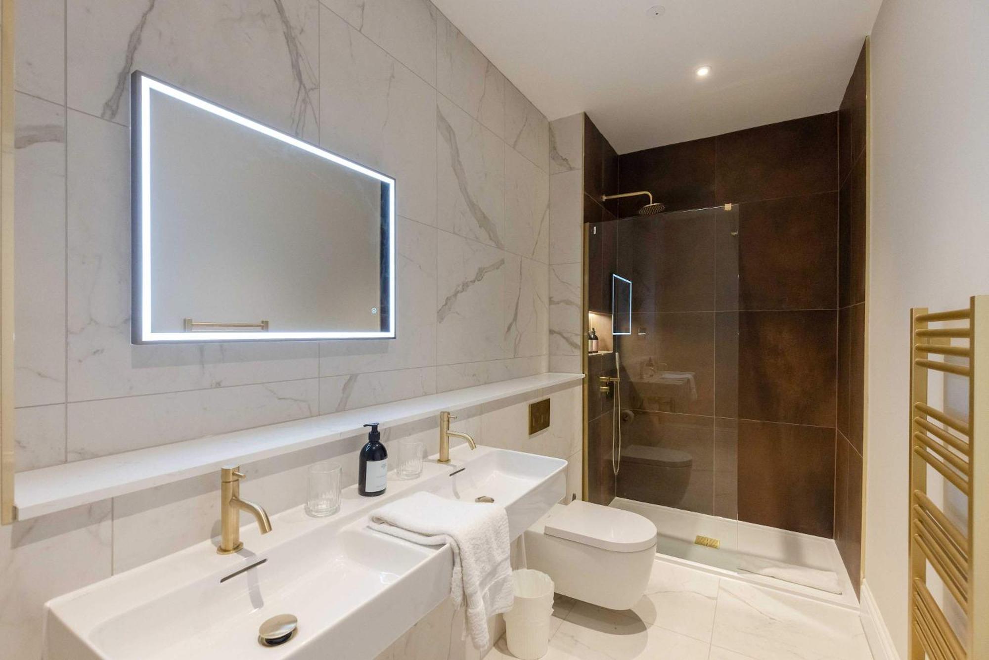 Dragon Luxury Serviced At Albyn Place Edinburgh
