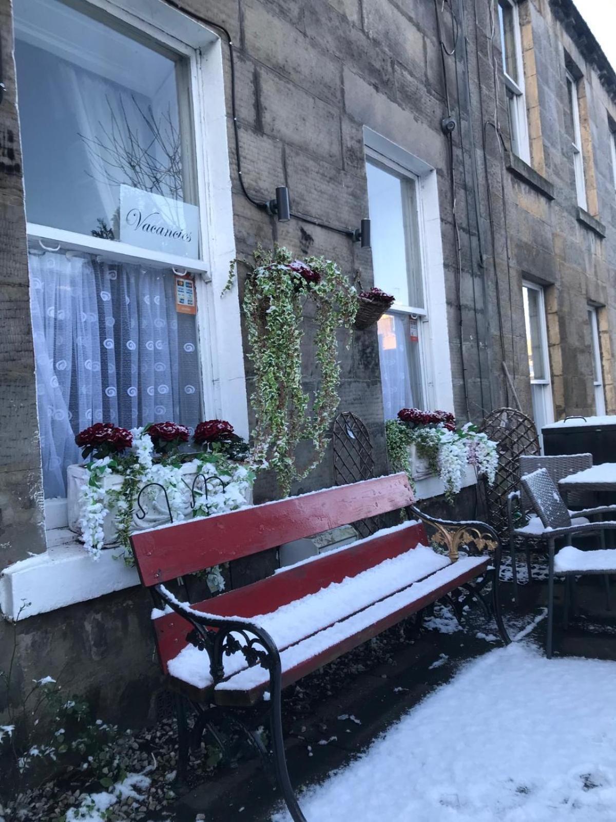 16 Pilrig 3* Edinburgh