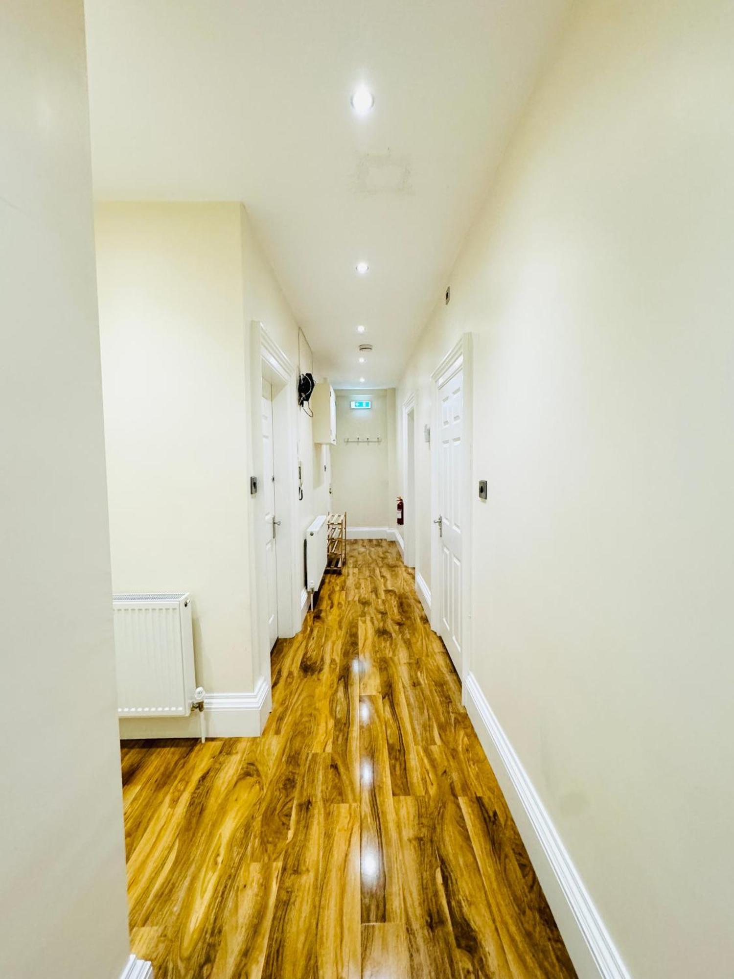 3 Bedroom With Castle Views Apartment Edinburgh
