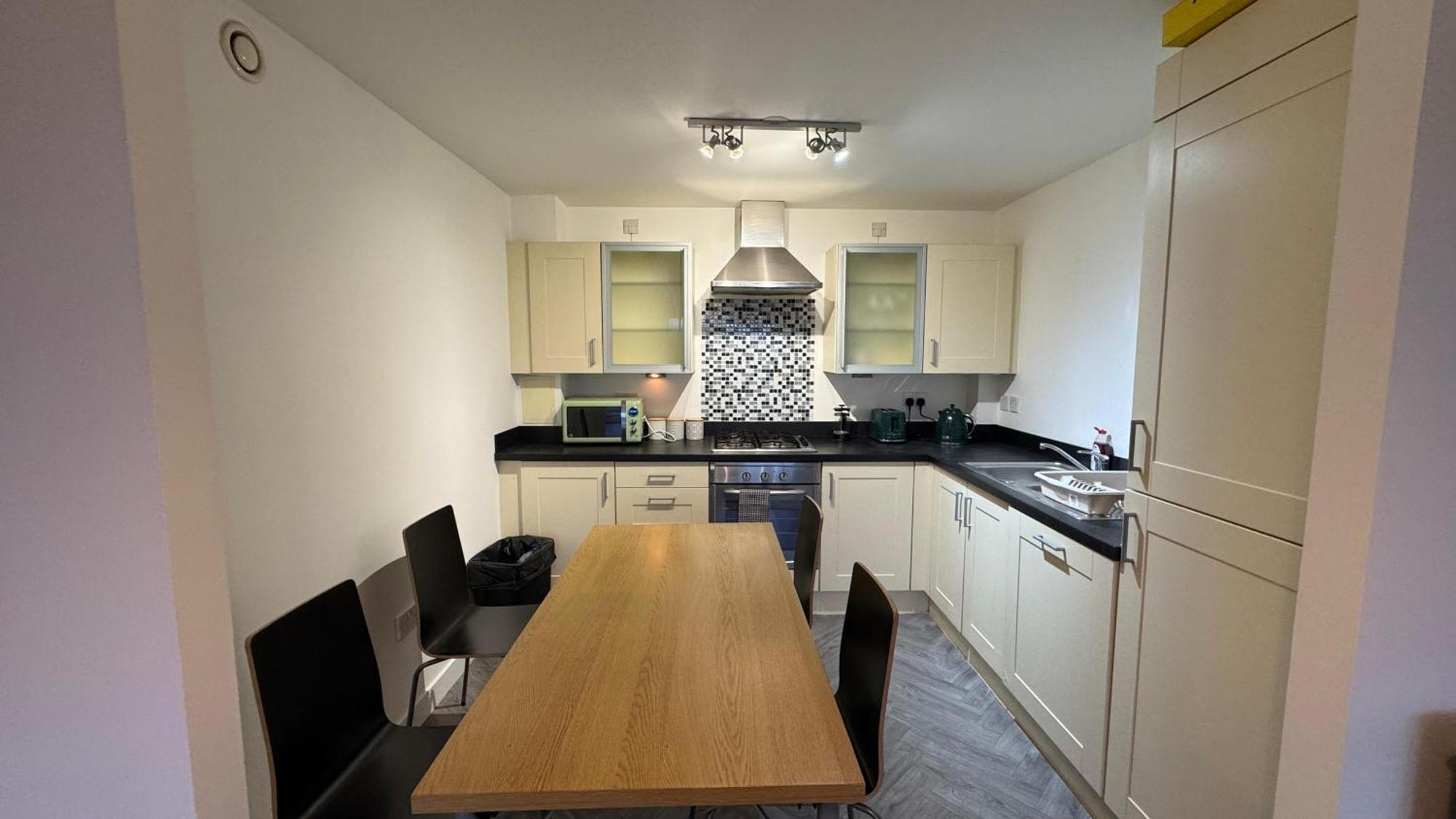 The Metro Oasis Apartment