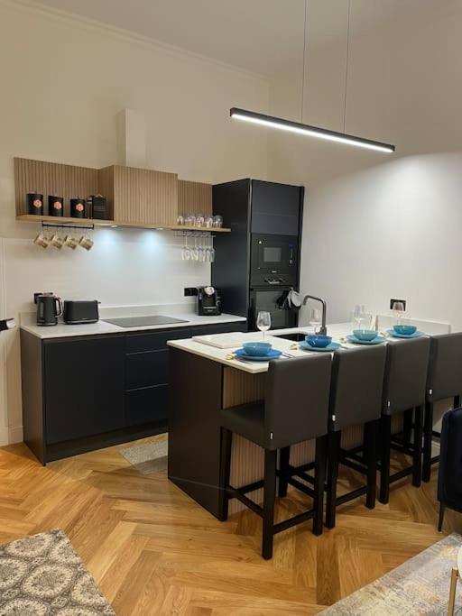 Apartment Cosy Apartment, Free Street Parking *
