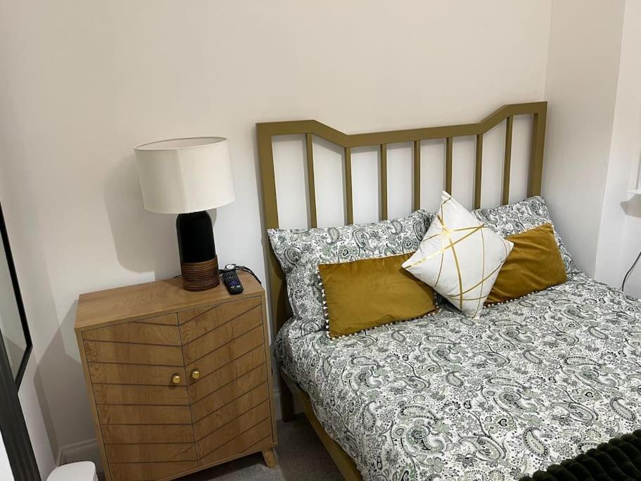 Cosy Apartment, Free Street Parking Apartment