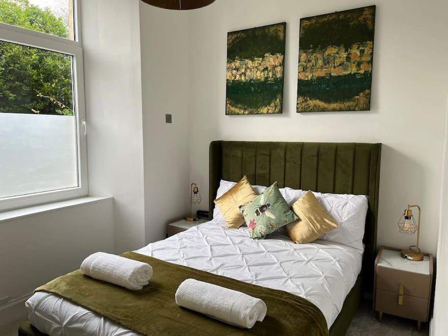 Cosy Apartment, Free Street Parking Apartment *