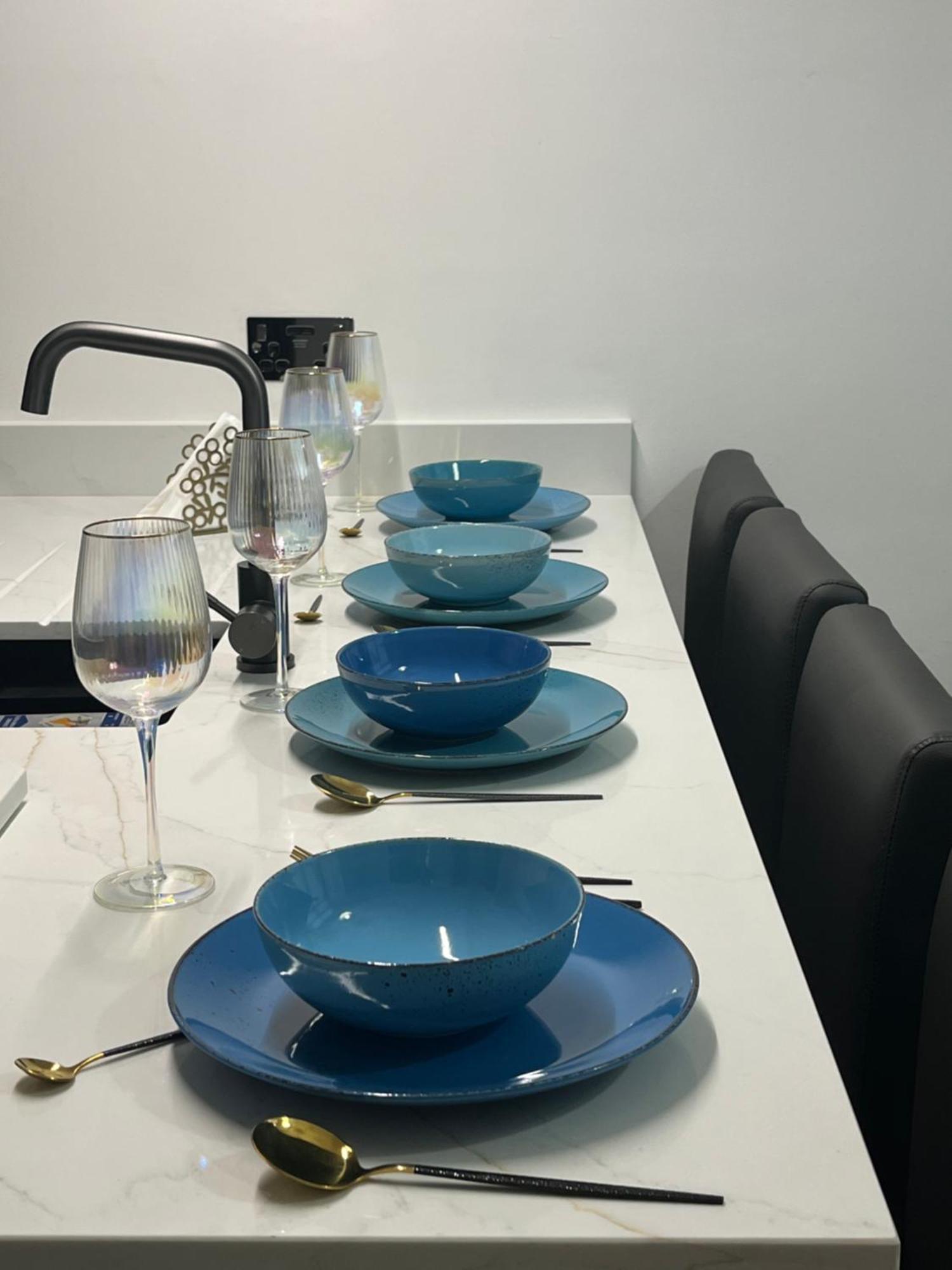 Cosy Apartment, Free Street Parking Apartment