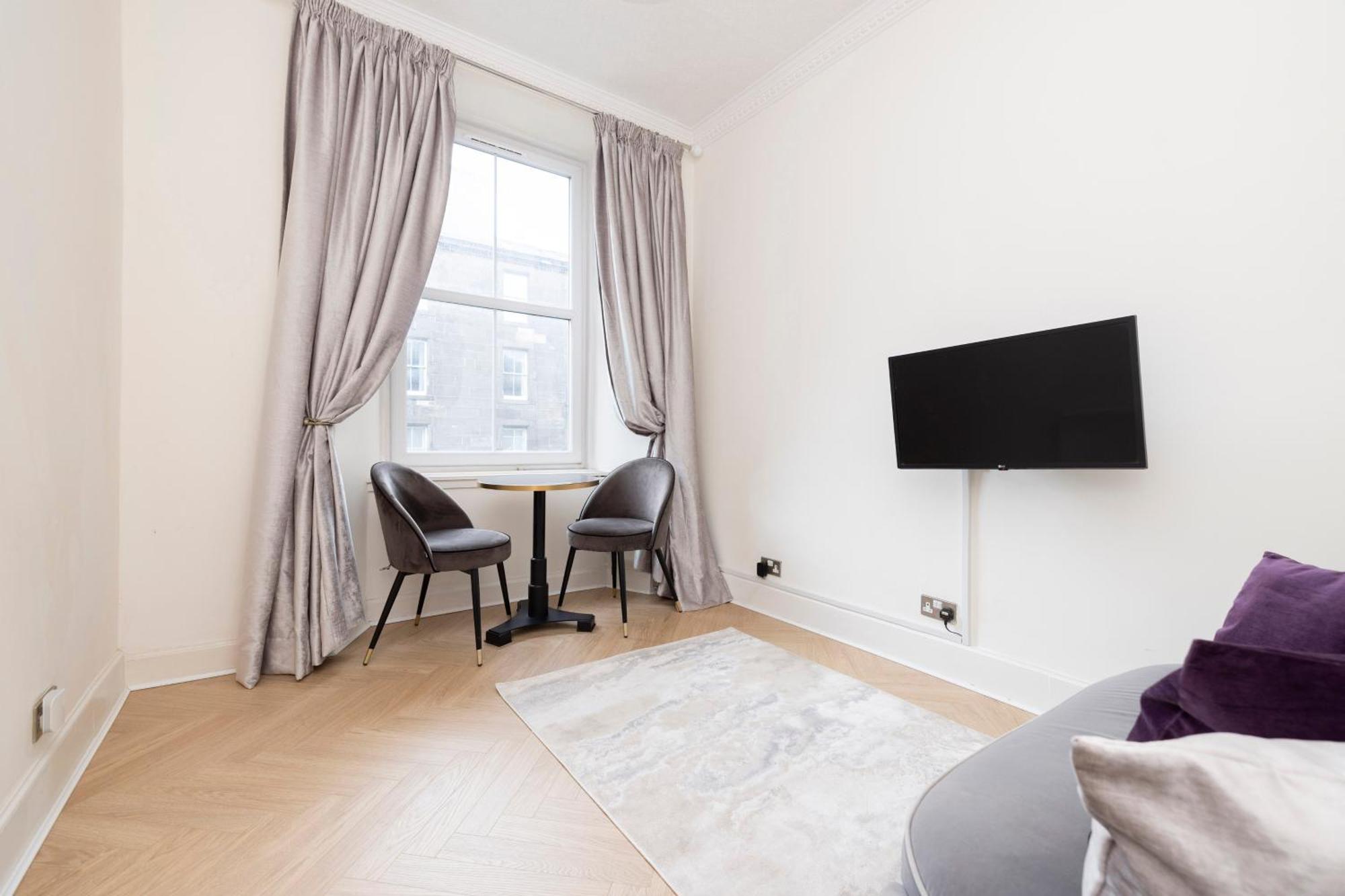 Apartment Haymarket Modern Flat For 2 Guests *