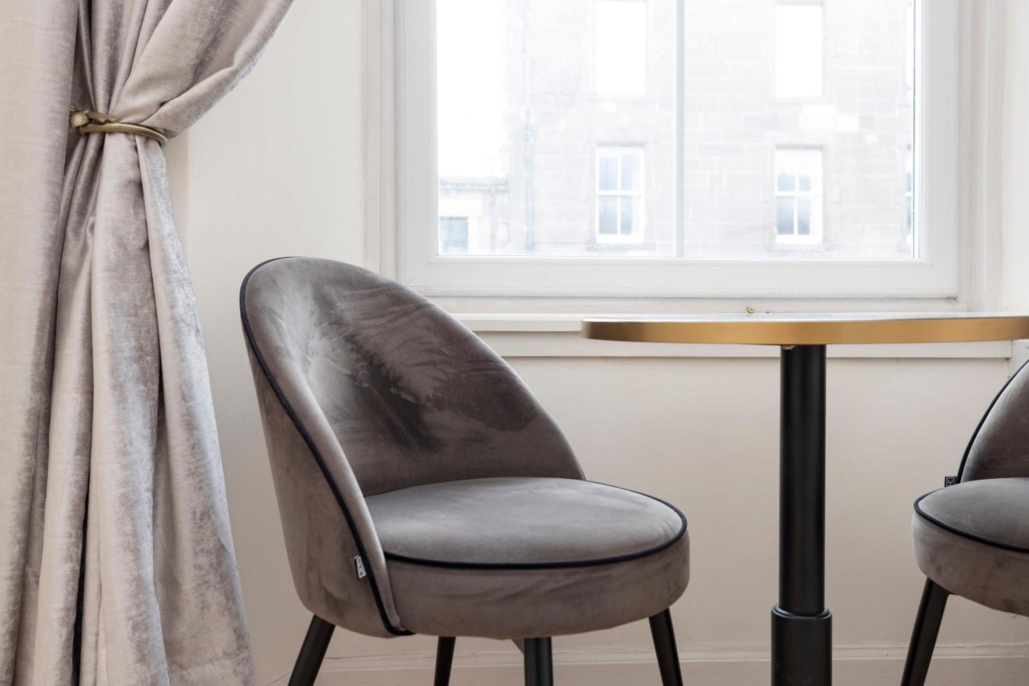 Haymarket Modern Flat For 2 Guests Apartment Edinburgh