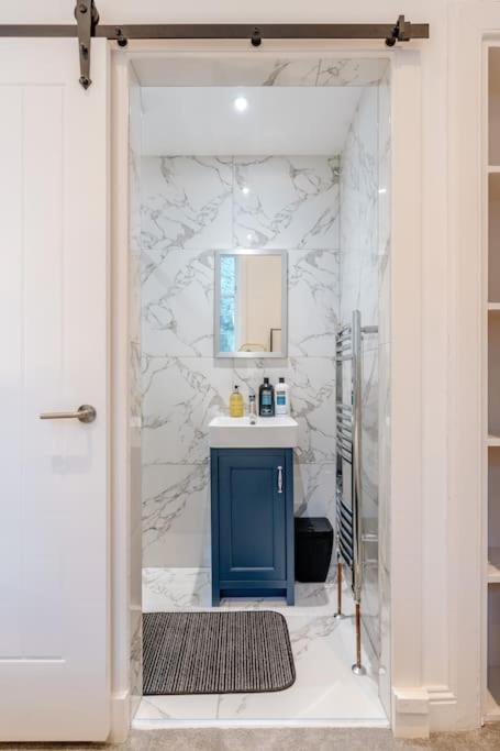 Leith Luxe Retreat! Apartment