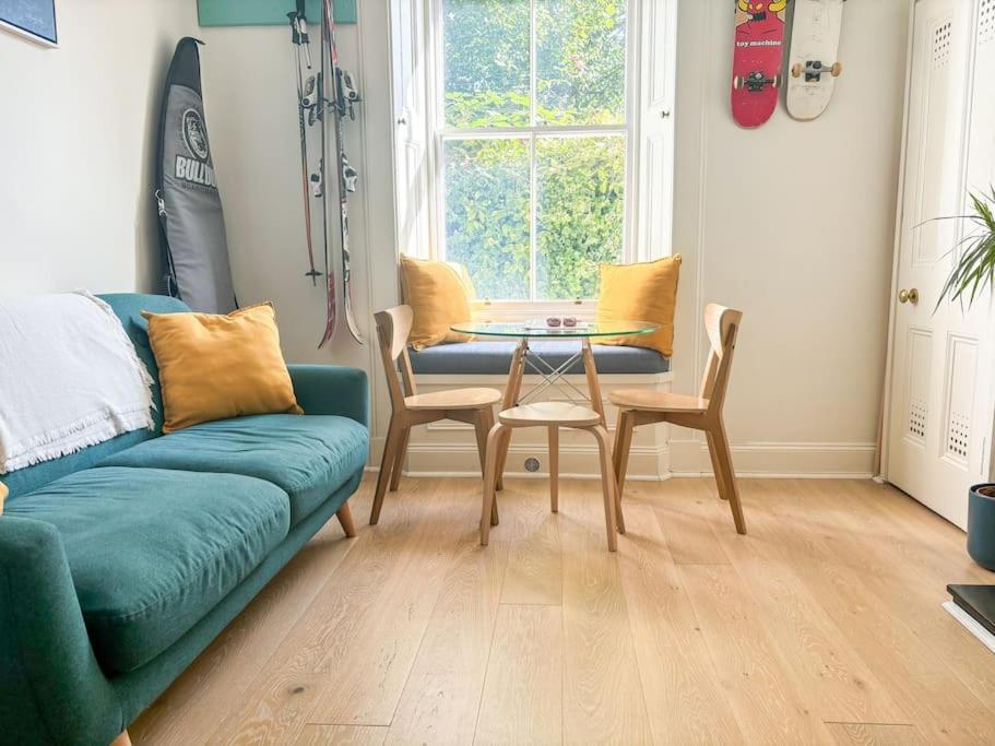Apartment Artist Colony With Sauna And Private Garden, And Easy Walk To Centre