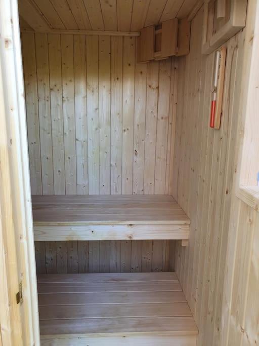 Artist Colony With Sauna And Private Garden, And Easy Walk To Centre