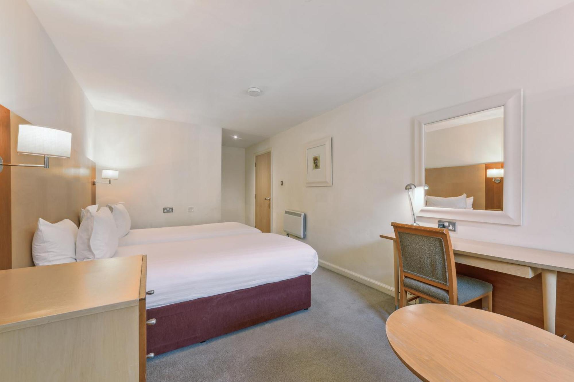 Aparthotel Holyrood Edinburgh