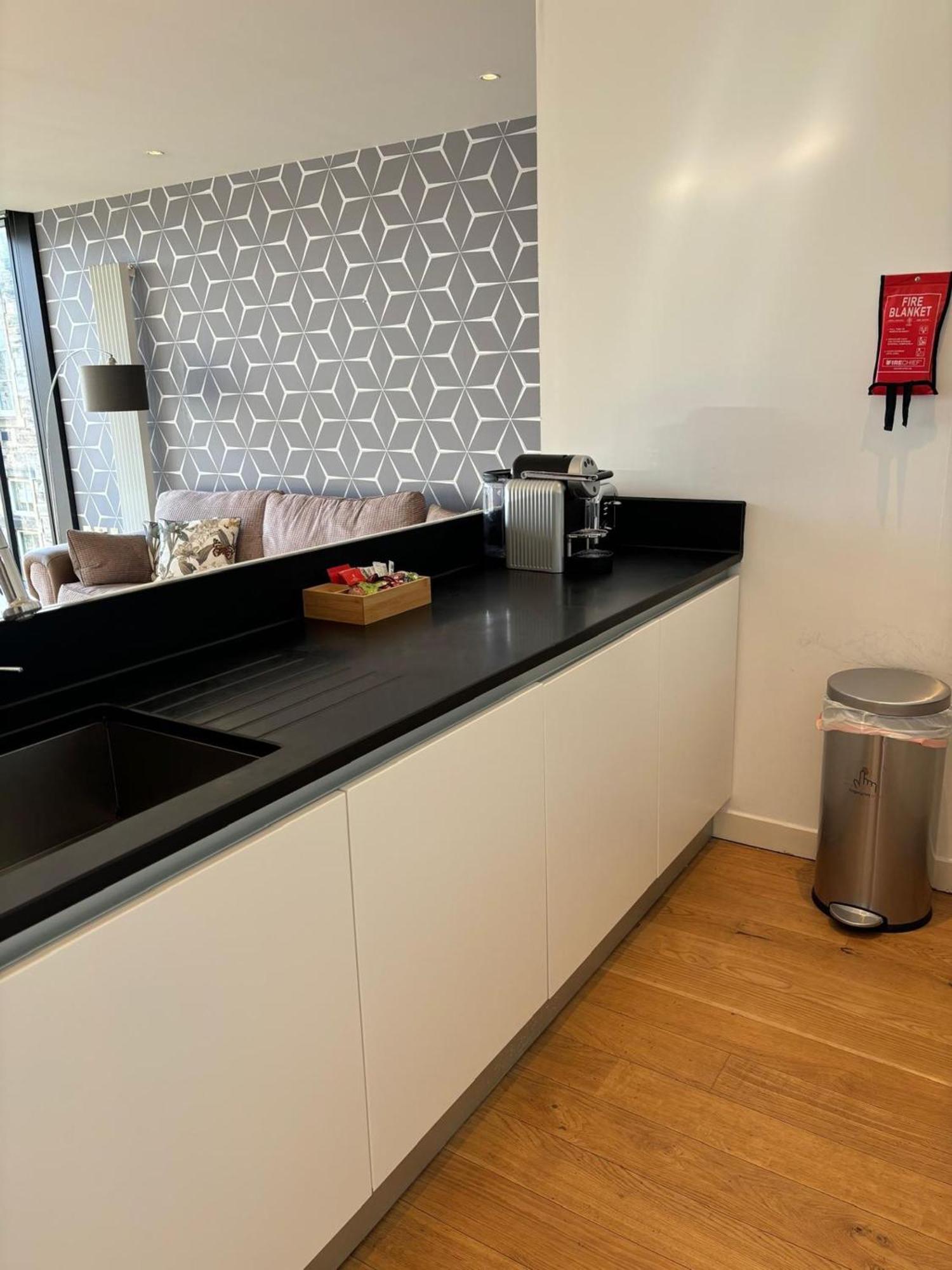Stunning Park View Quartermile Close Proximity To Castle *