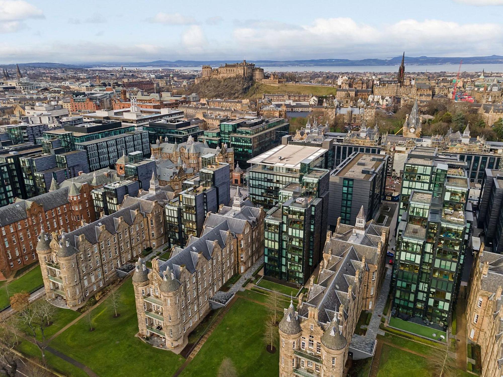 Apartment Very Centrally Located Chic One Bed Quartermile *