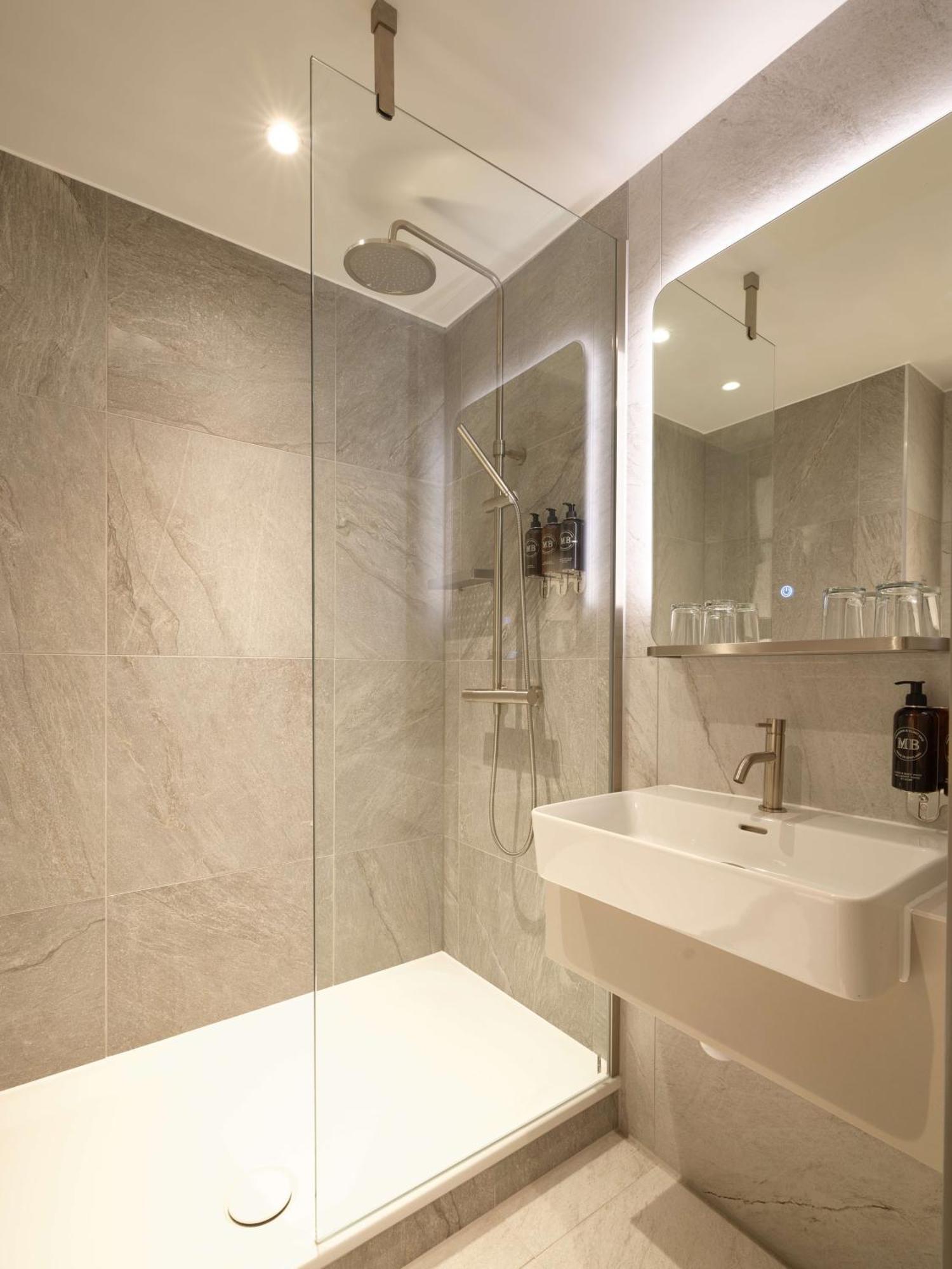 The Resident - Newly Open Hotel 4*