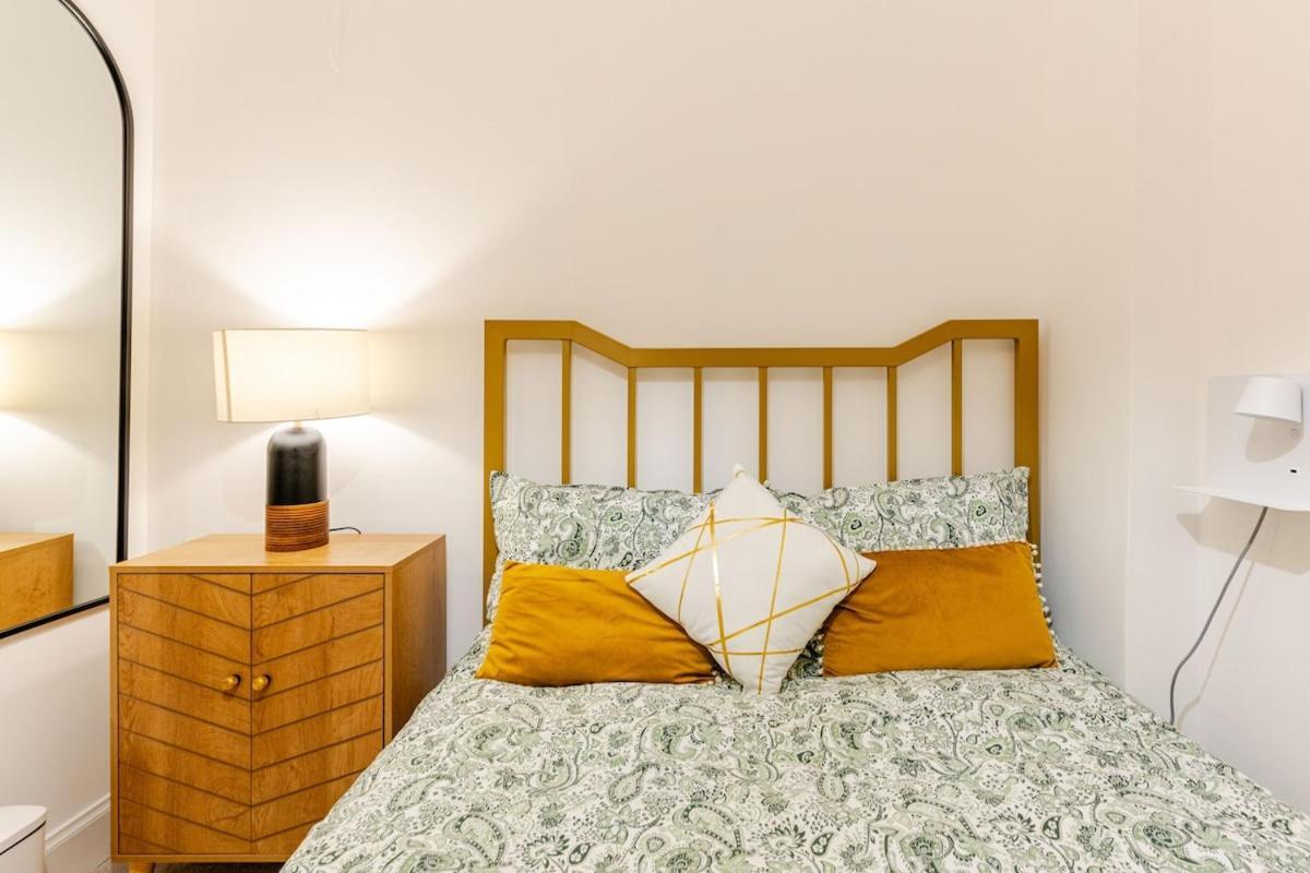 Cosy Apartment, Free Street Parking Apartment *