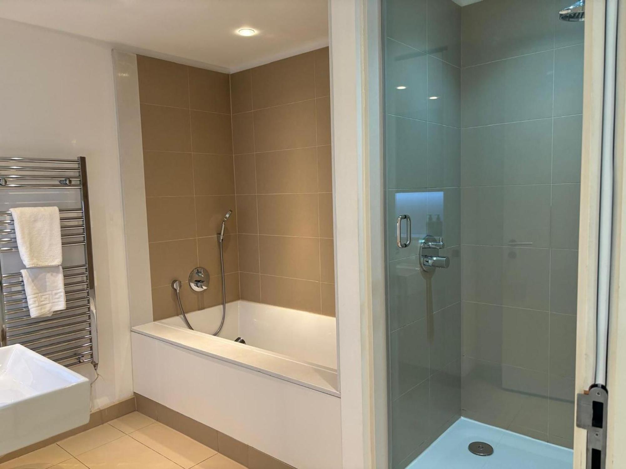 Stunning Park View Quartermile Close Proximity To Castle