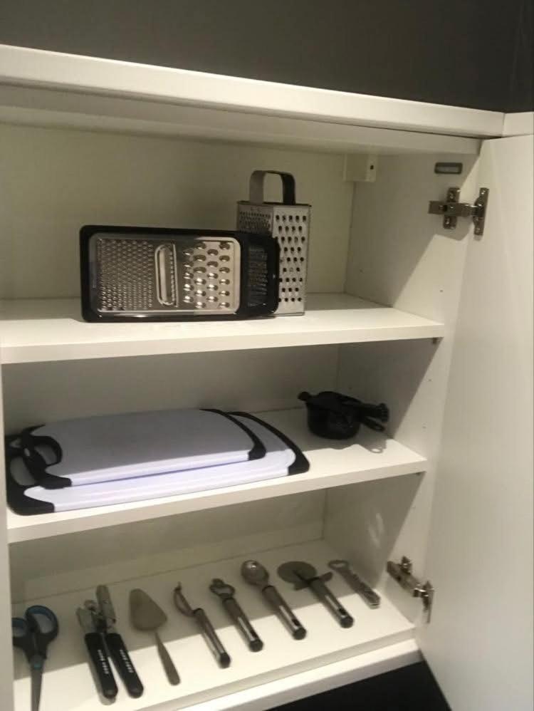 Haymarket Modern Flat For 2 Guests
