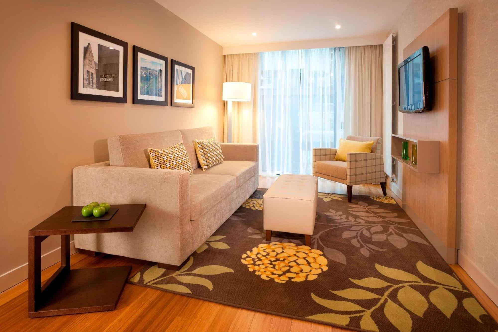 By Marriott Hotel Edinburgh