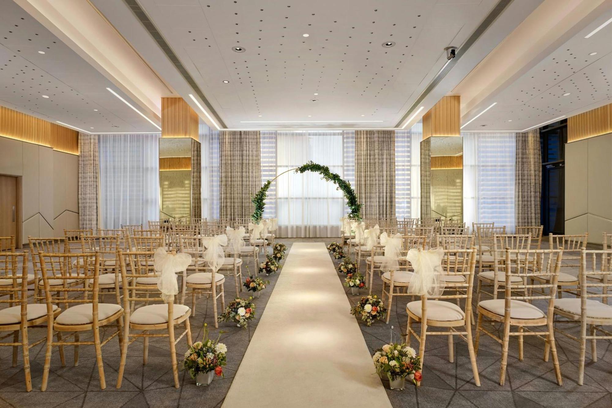 Sheraton Grand & Hotel 5*