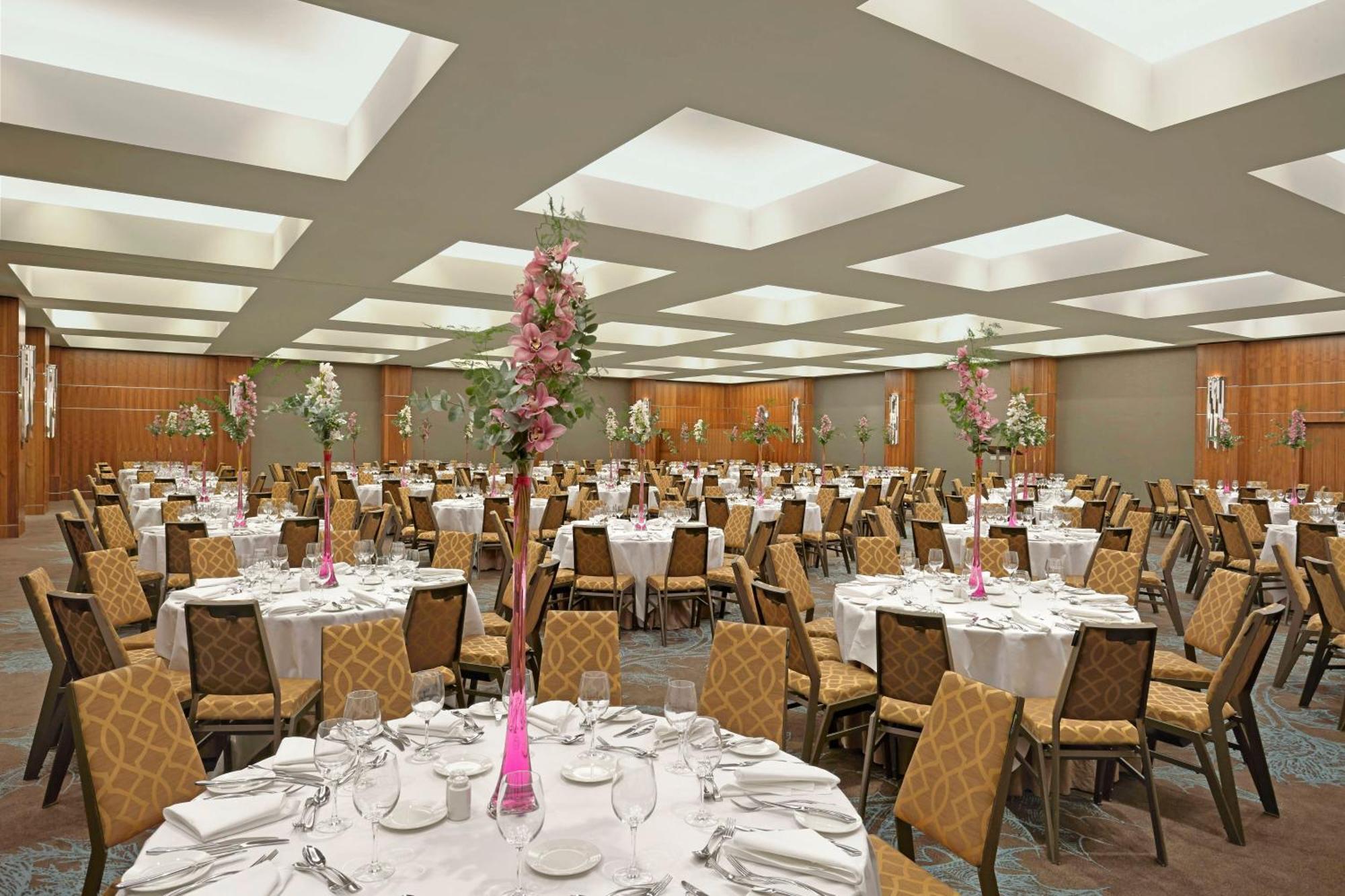 Sheraton Grand & 5*