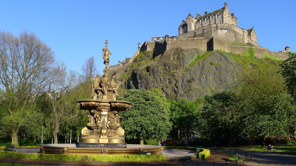 Modern 2 Bedroom In Centre Apartment Edinburgh