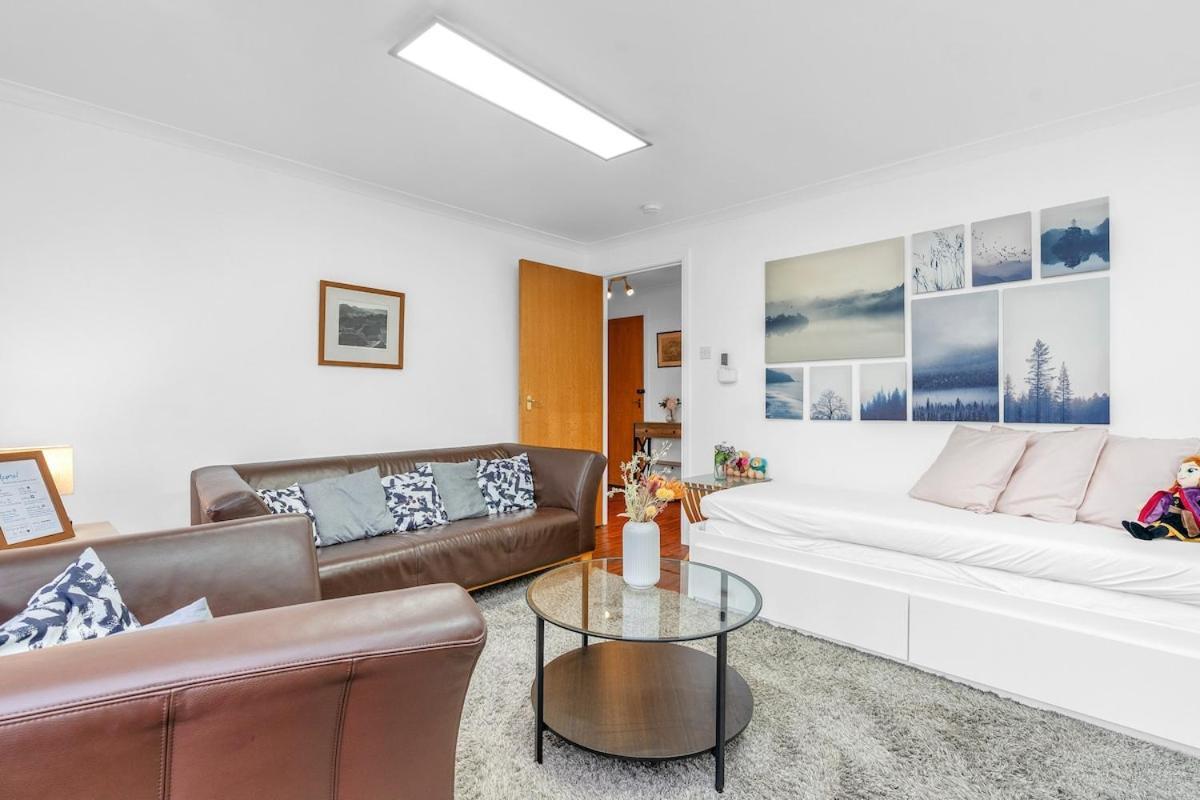 Modern 2 Bedroom In Centre Apartment