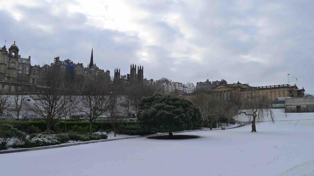 Apartment Modern 2 Bedroom In Centre Edinburgh