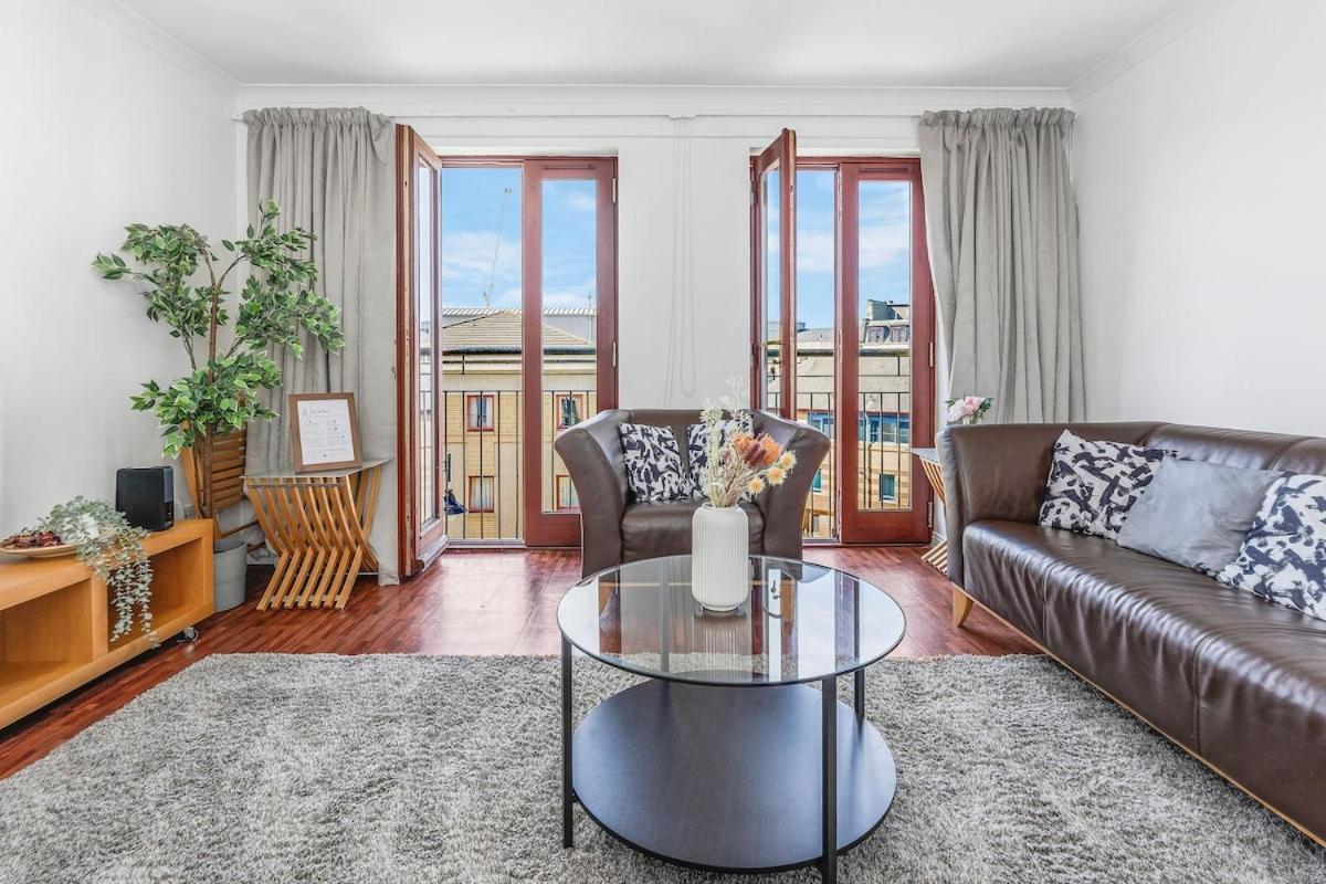 Modern 2 Bedroom In Centre Apartment Edinburgh