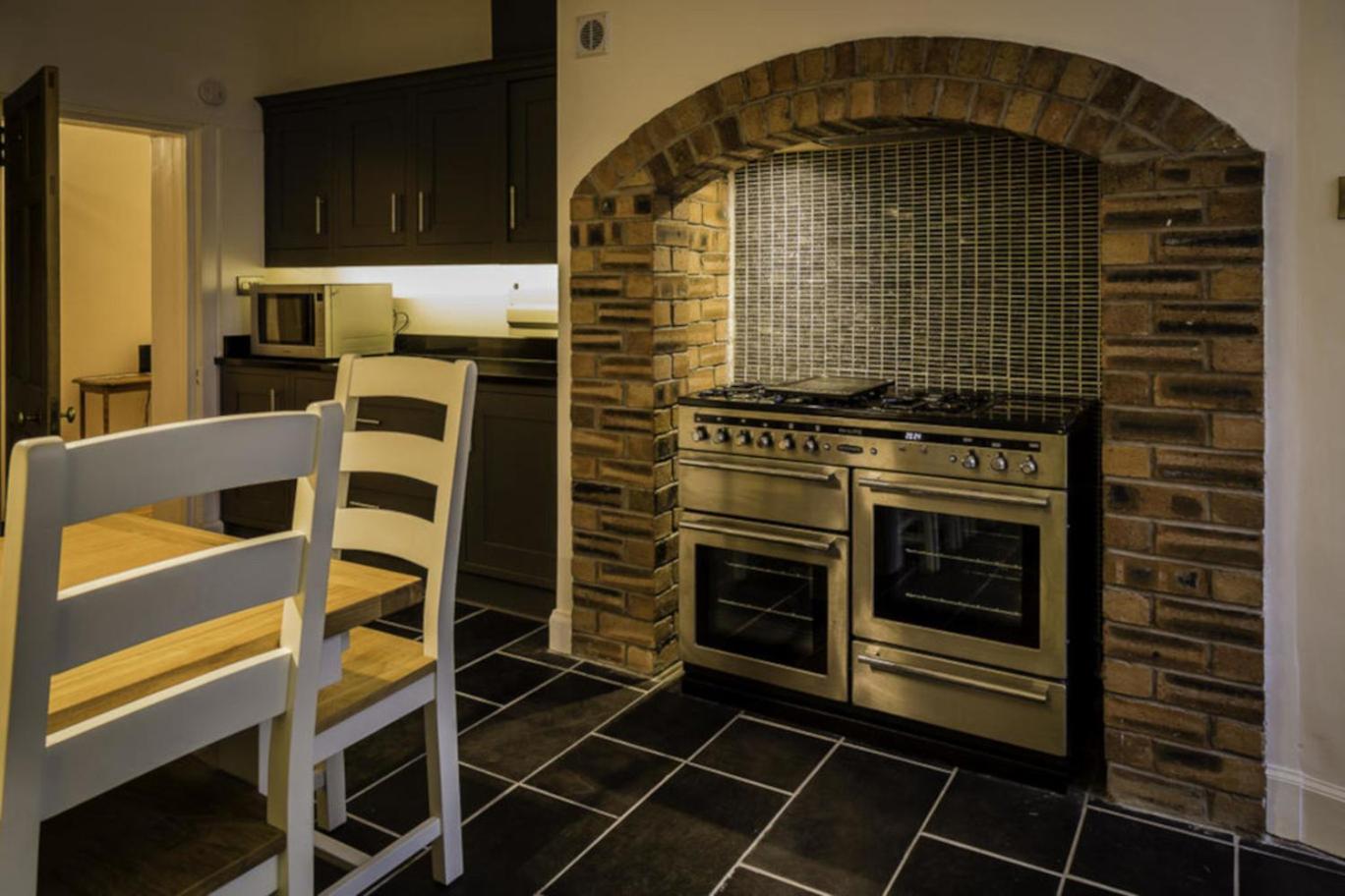 Apartment Edlets - Frederick Street *