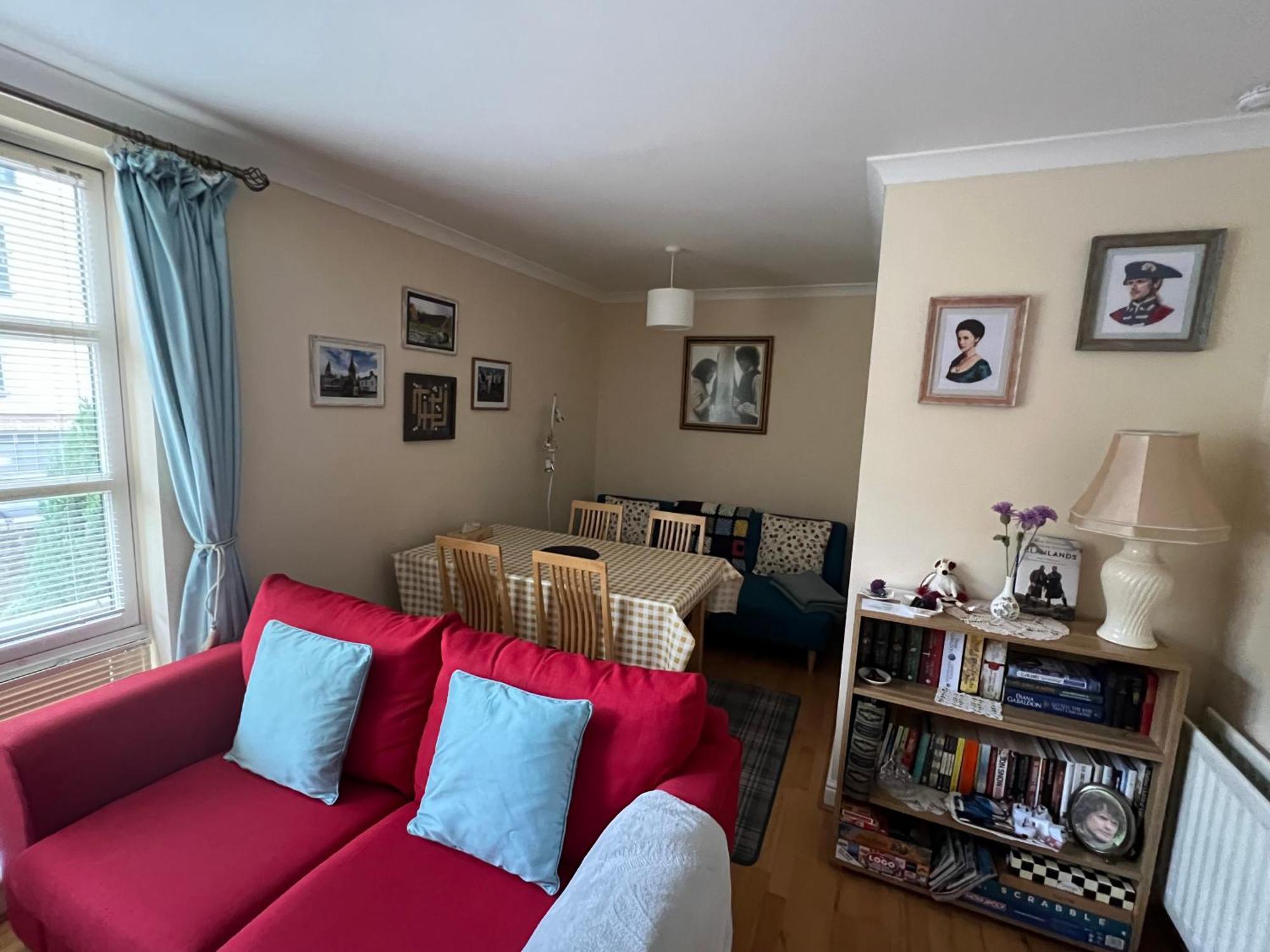 Old Town, Free Parking, Outlander Experience EDI
