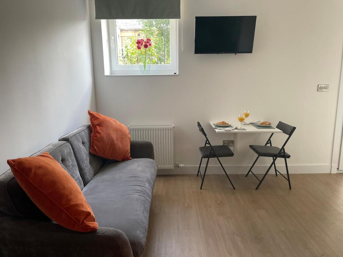 Modern Apartment, Access To Holyrood & Apartment