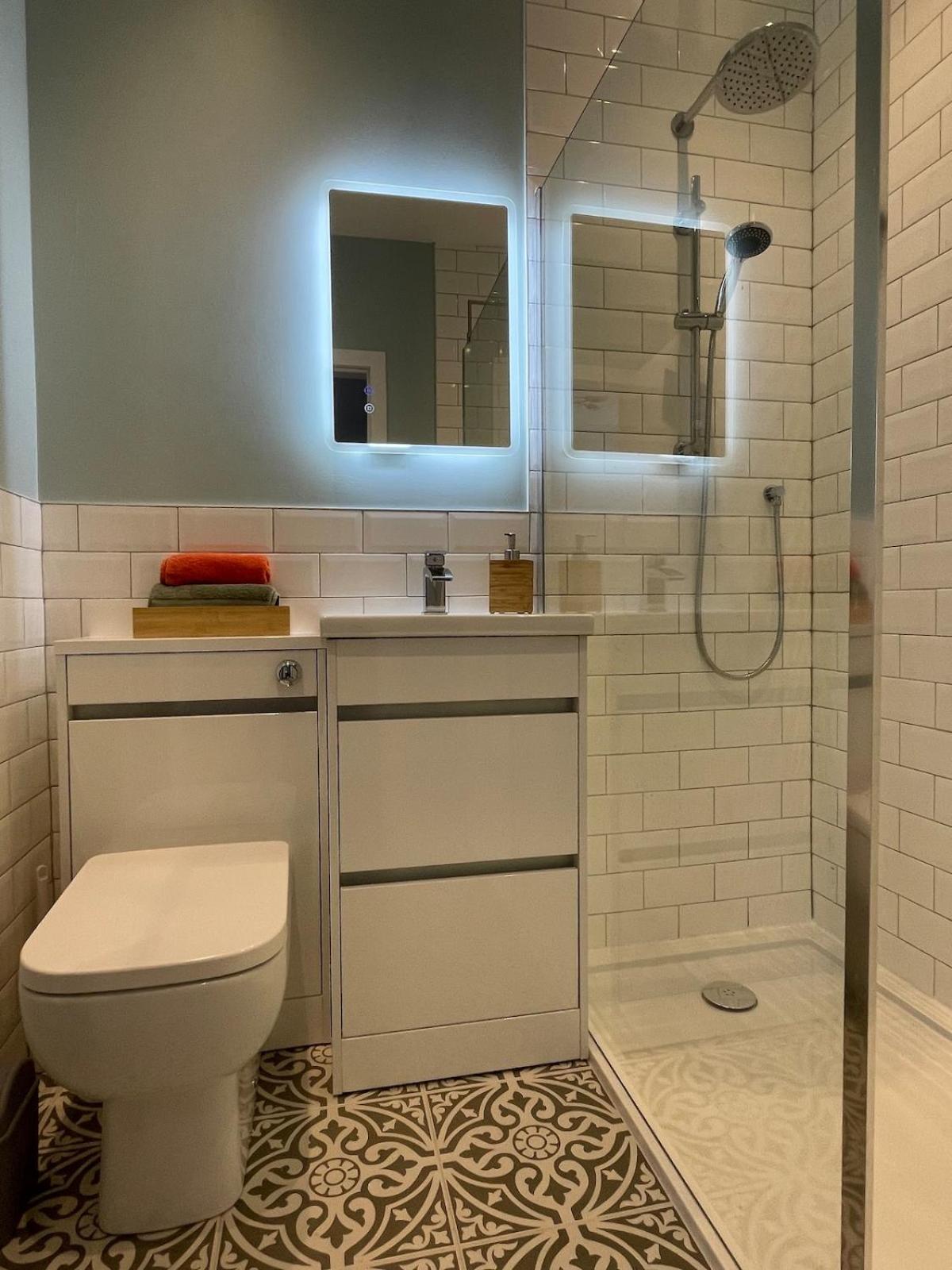 Modern Apartment, Access To Holyrood &