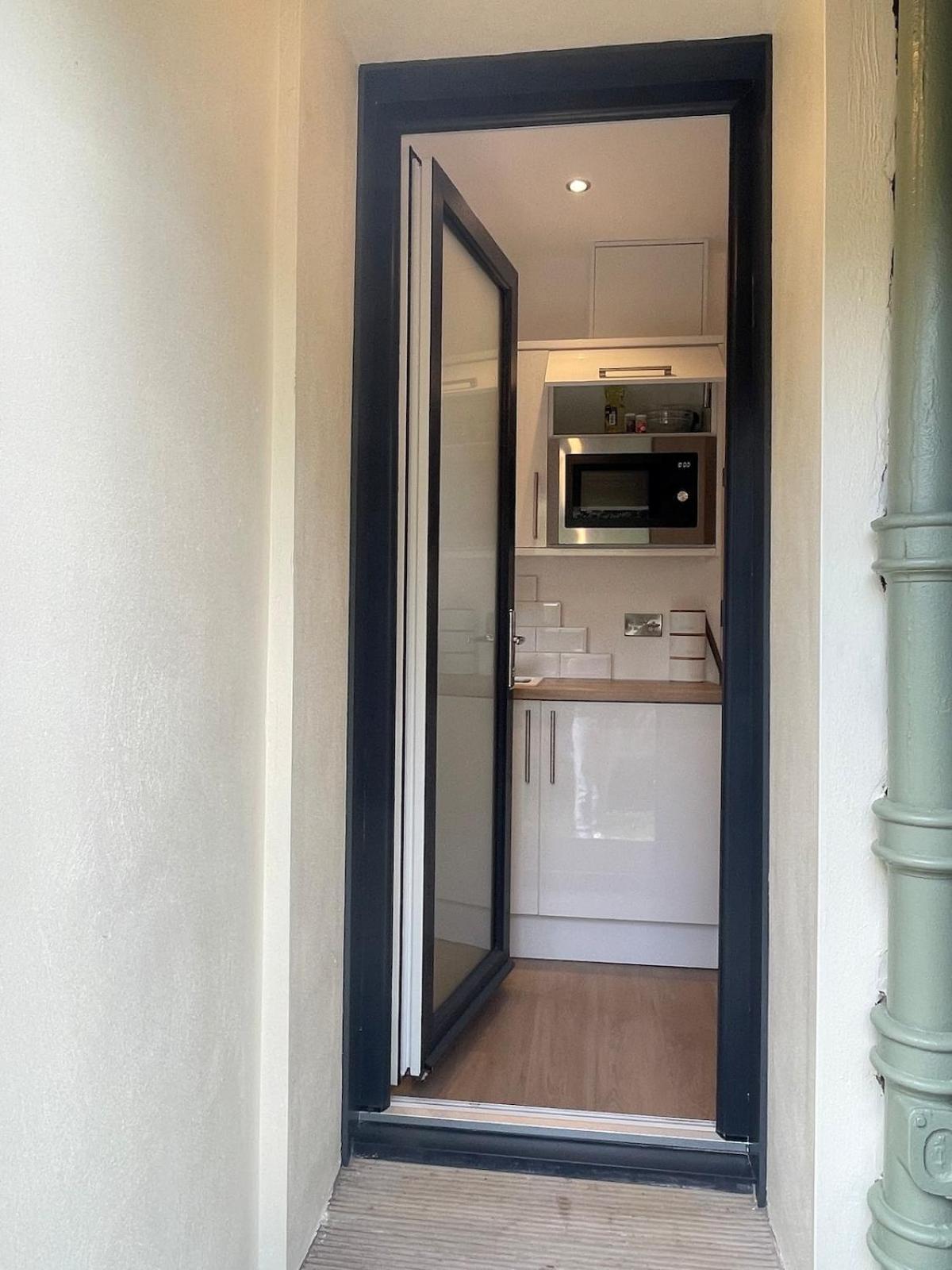 Apartment Modern Apartment, Access To Holyrood & Edinburgh