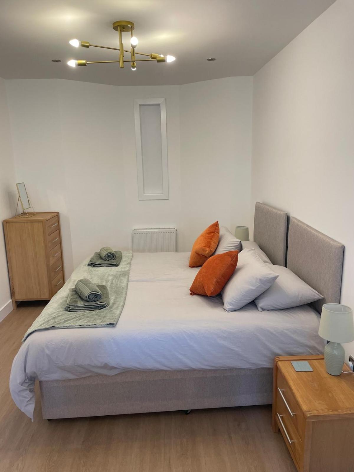 Apartment Modern Apartment, Access To Holyrood & *