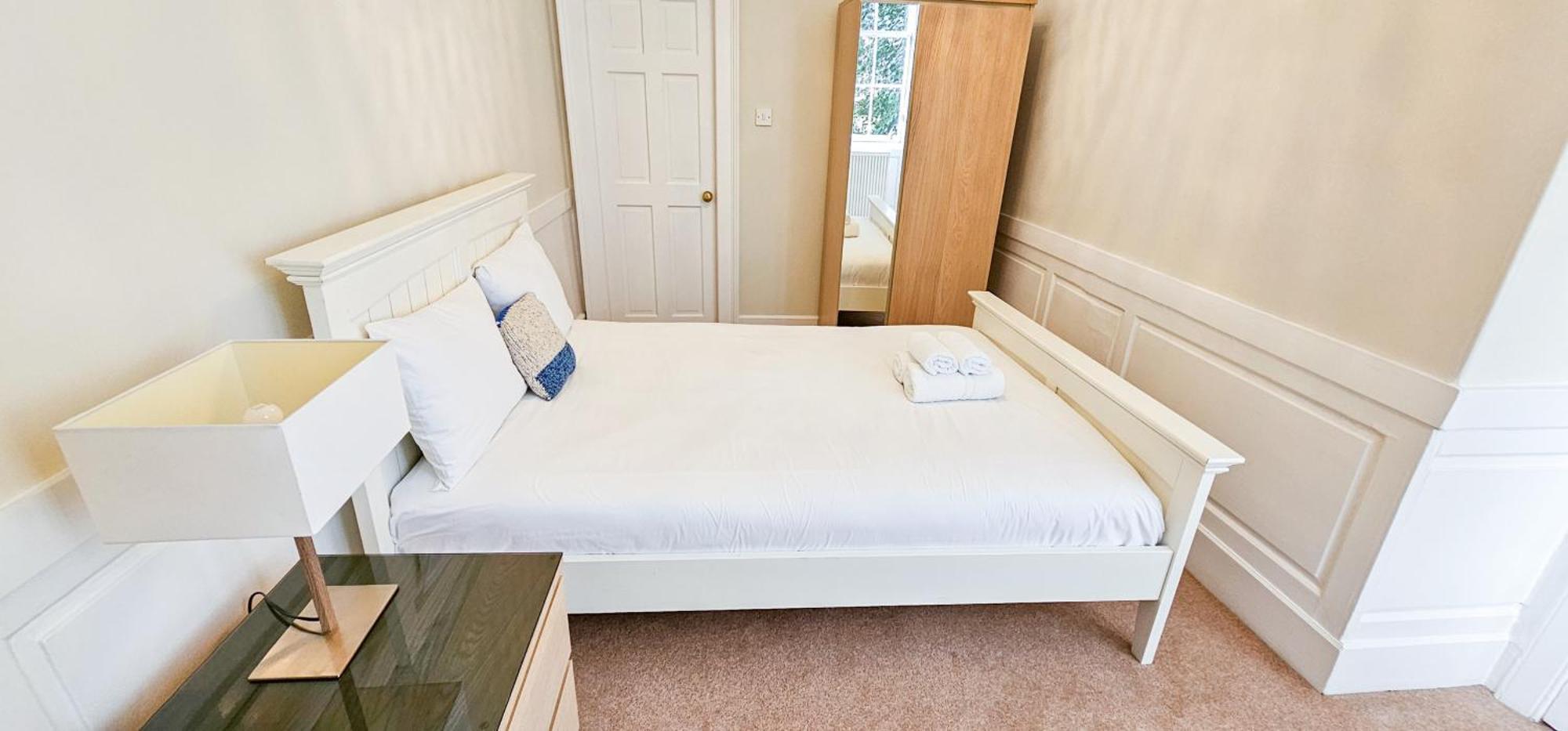 Russel House - 4 Bedroom - The Royal Mile *