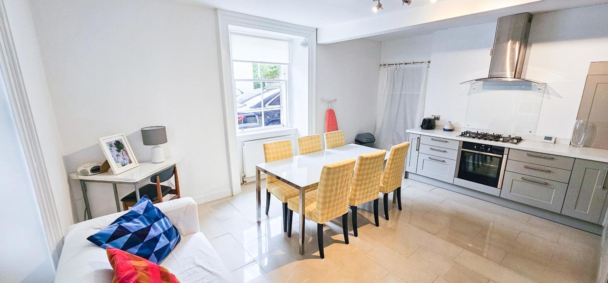 Russel House - 4 Bedroom - The Royal Mile Holiday home Edinburgh