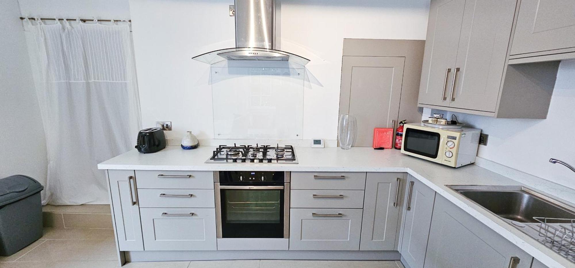 Russel House - 4 Bedroom - The Royal Mile