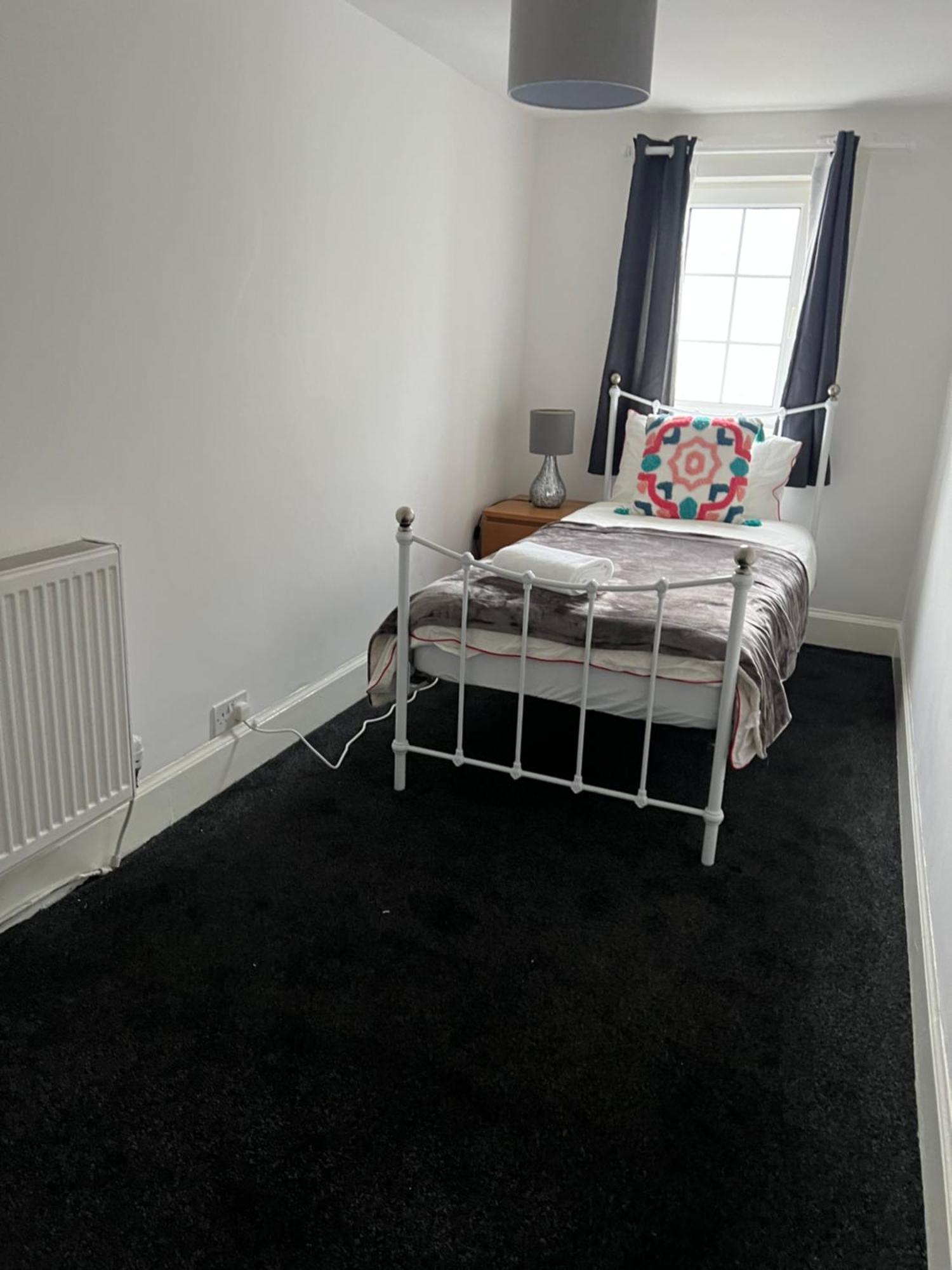 Gogarstone Apartment Edinburgh