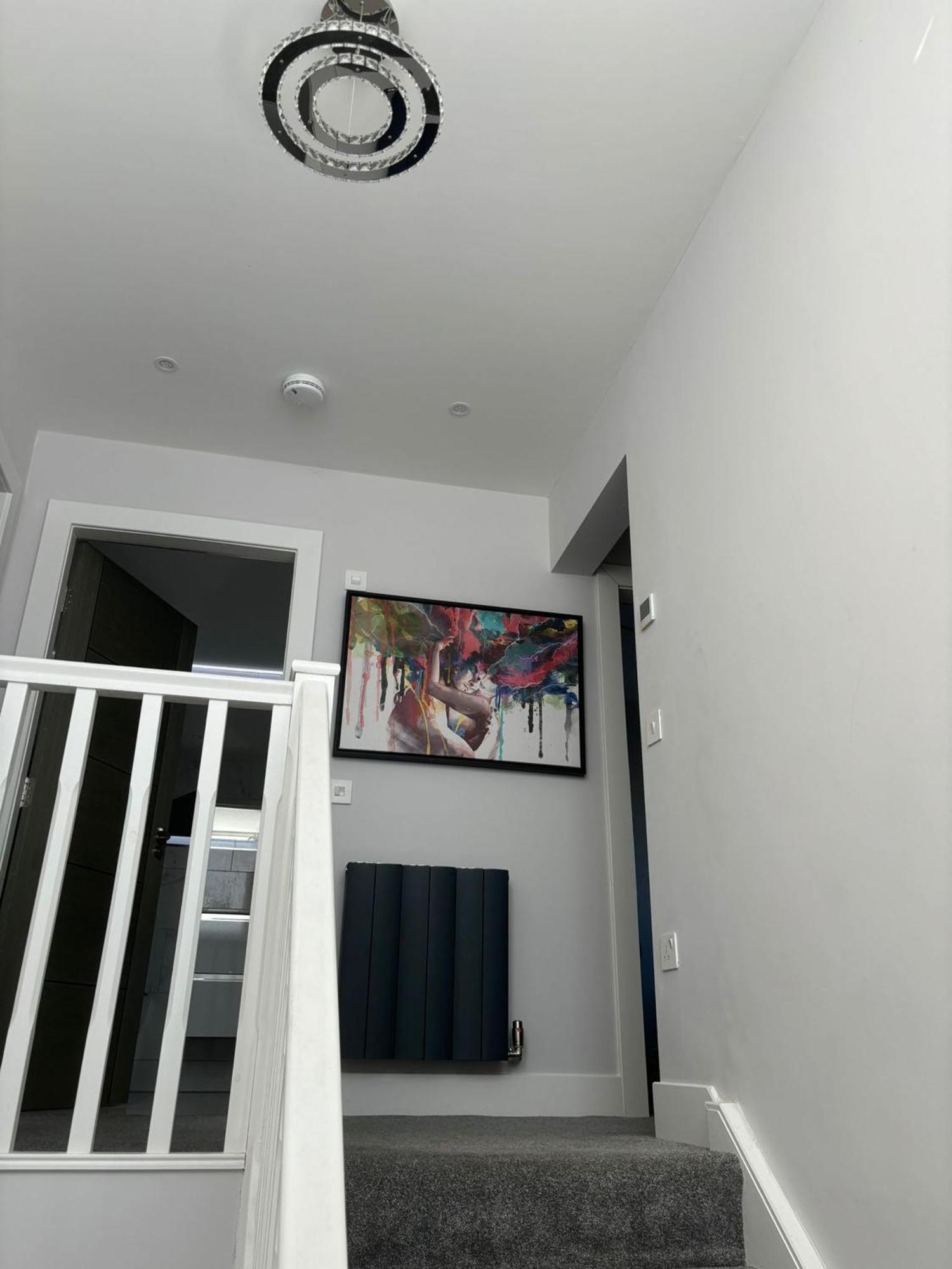 Breathtaking 5 Bedroom Townhouse In Murrayfield Location, Free Parking Villa