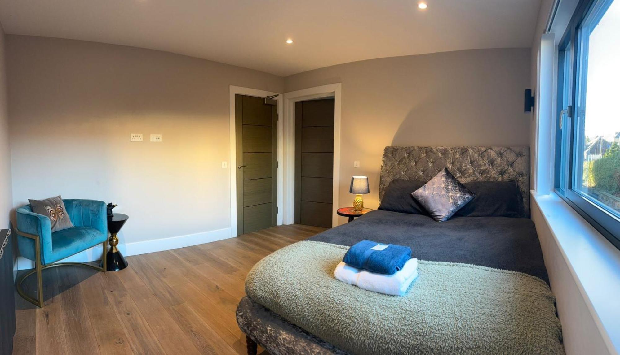 Breathtaking 5 Bedroom Townhouse In Murrayfield Location, Free Parking * Edinburgh