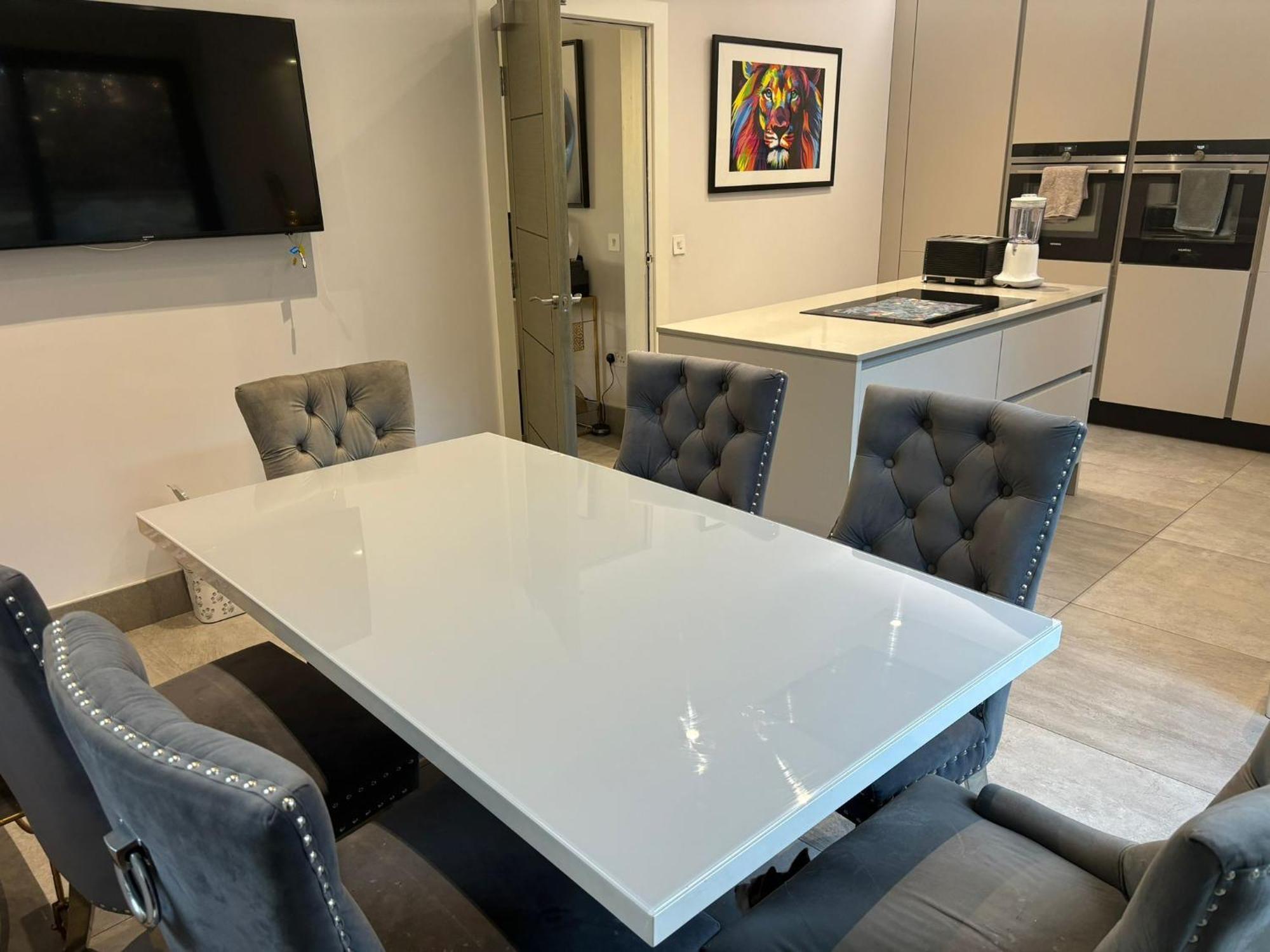Villa Breathtaking 5 Bedroom Townhouse In Murrayfield Location, Free Parking Edinburgh