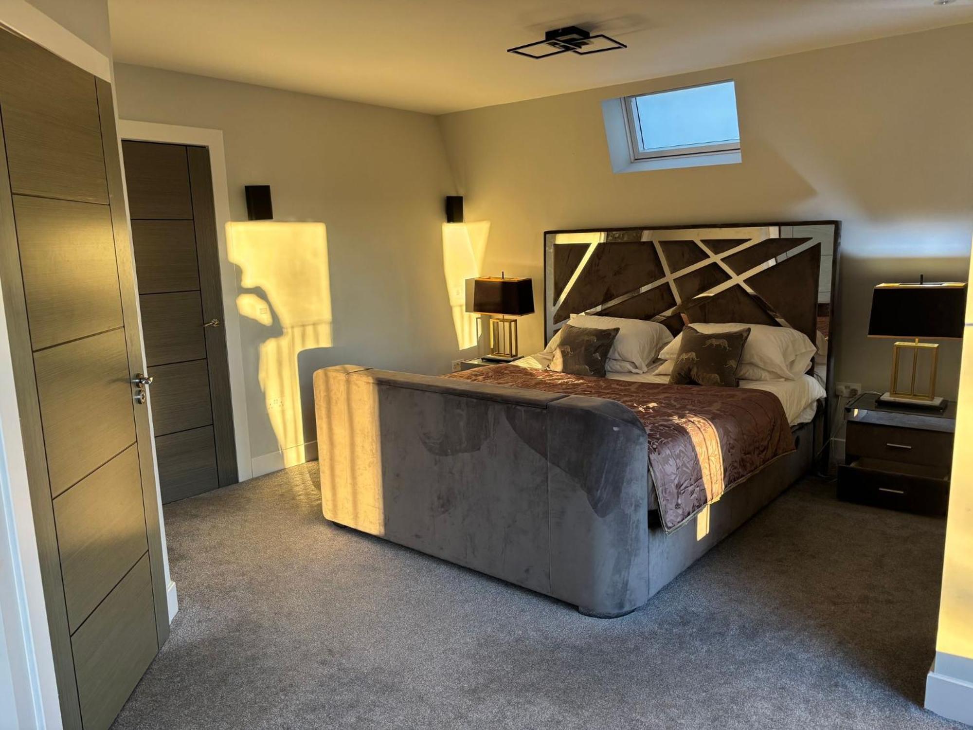 Villa Breathtaking 5 Bedroom Townhouse In Murrayfield Location, Free Parking