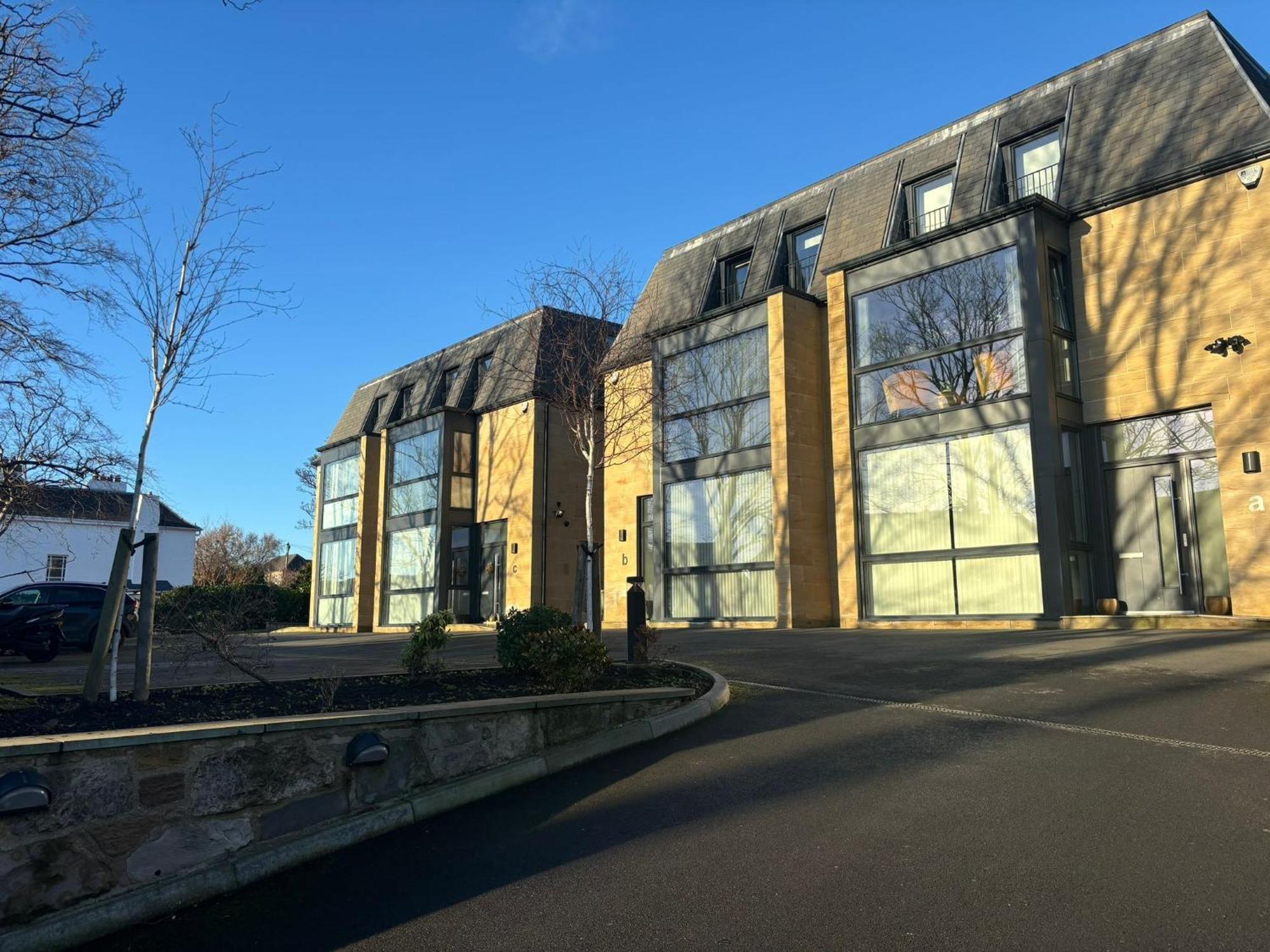Breathtaking 5 Bedroom Townhouse In Murrayfield Location, Free Parking Villa *