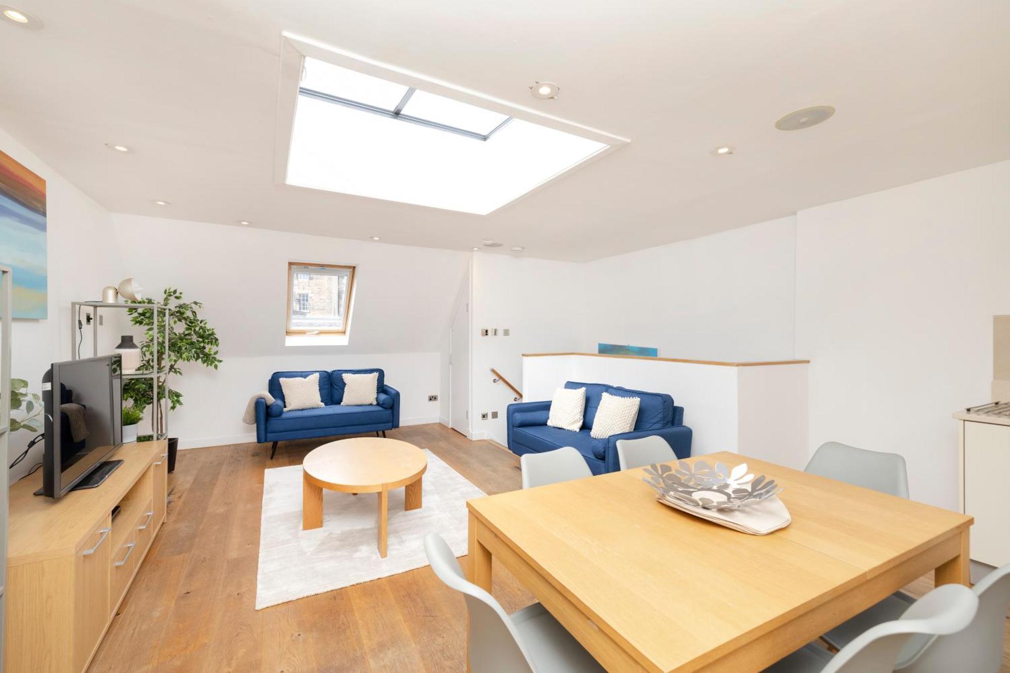 Apartment Joivy Chic 2-br Flats Near Castle EDI