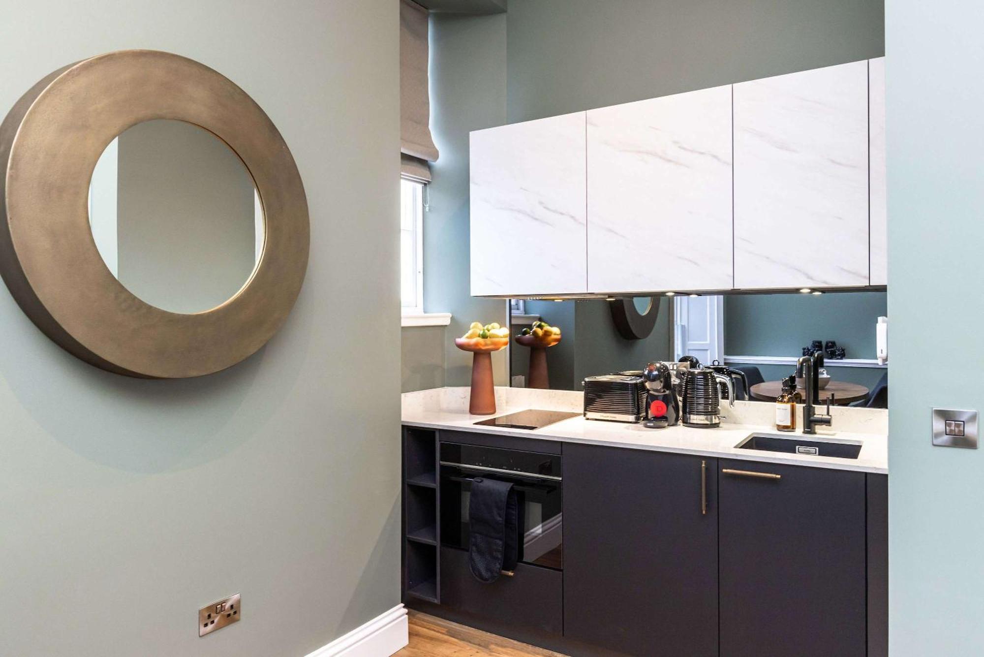 Apartment Dragon Luxury Serviced At Albyn Place *